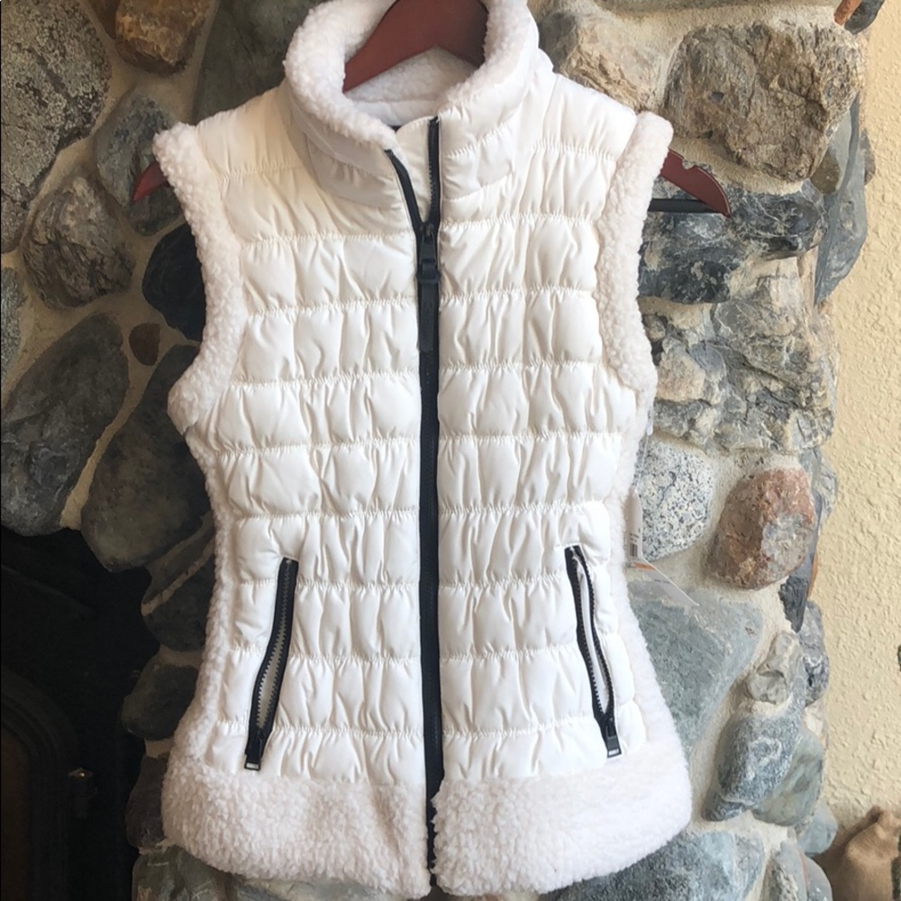 Vest!